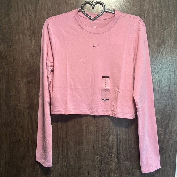 Nike Women's Pink Crop Tee - Picture 1 of 8